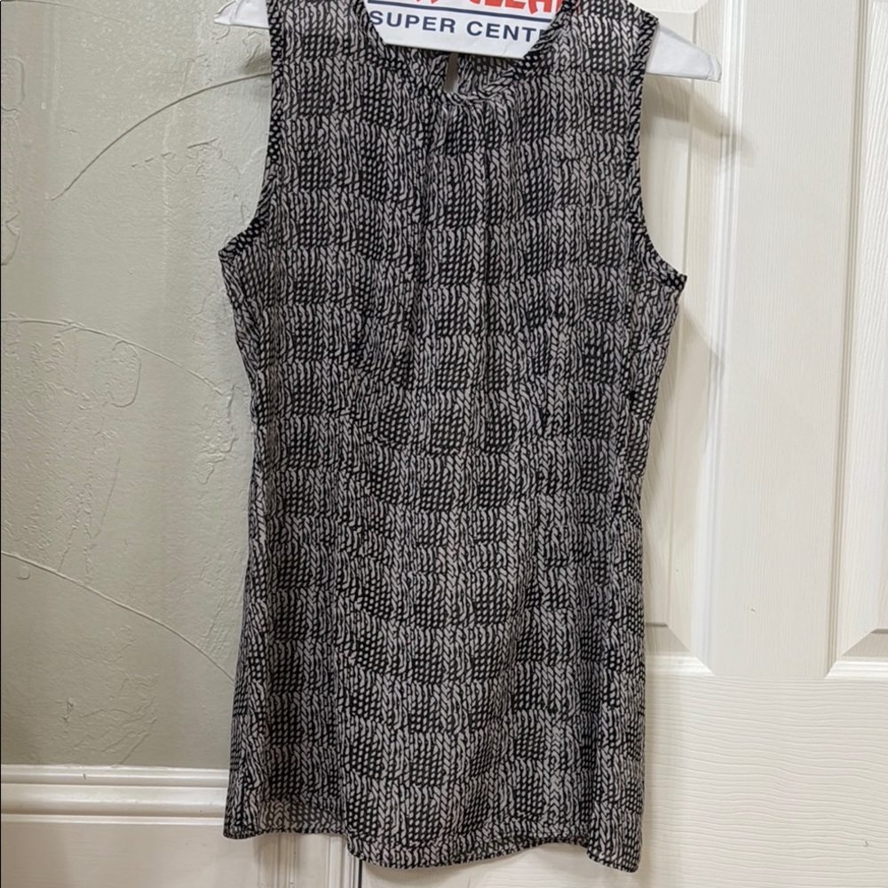 Black and White Sleeveless Top